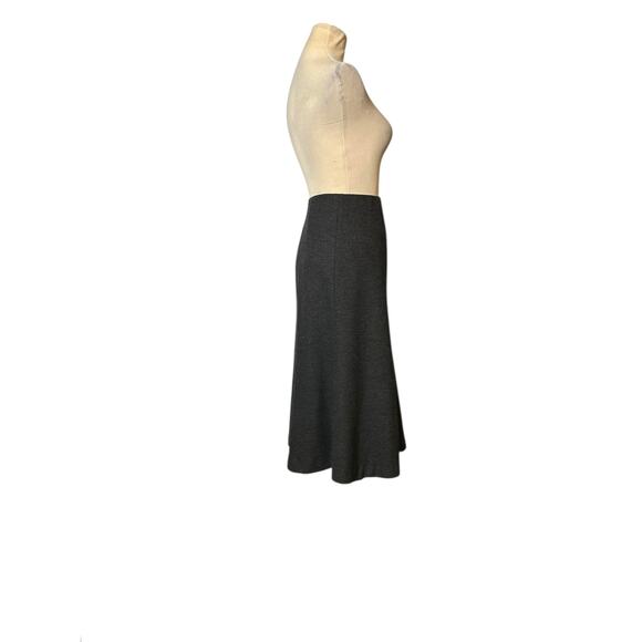 UNIQLO gray pull on A line midi skirt size XS - Picture 15 of 16